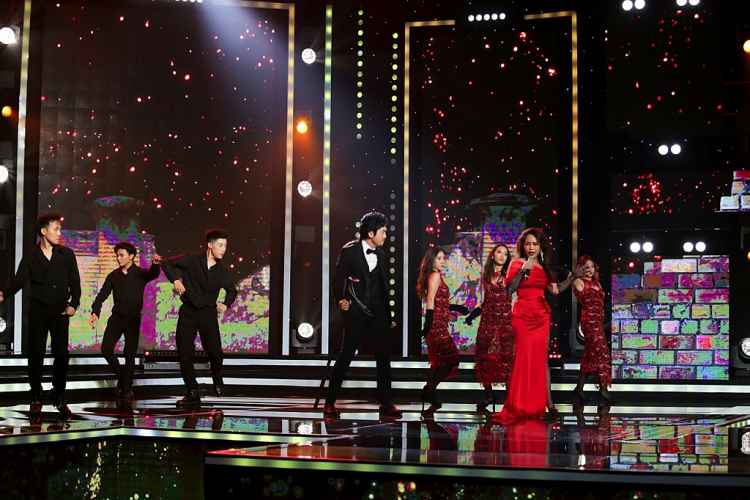 Ca sĩ Hồng Mơ giải thích lý do 'sượng trân' khi hát song ca trong 'Tỏa sáng sao đôi 2023'