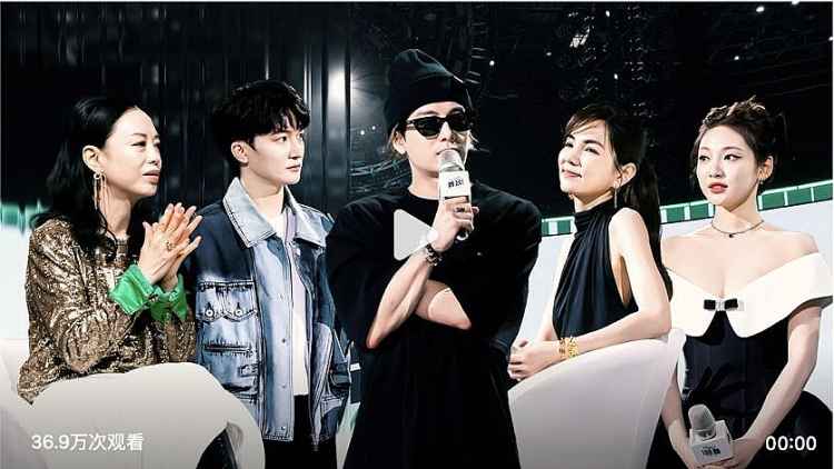 Lyly tham gia show âm nhạc 'The Next Stage' với sự góp mặt của Jackson Wang, NingNing, Ella, Châu Thâm