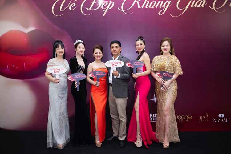 Hoa hậu Đào Ái Nhi khoe nhan sắc 'vạn người mê' trên ghế nóng 'Miss Elegance 2023'