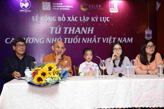 Sự nghiệp của ca nương trẻ tuổi nhất Việt Nam vừa tử nạn khiến bao người tiếc thương