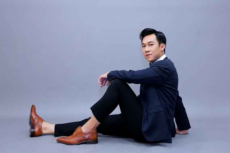 Hoàng Luân: Từ chàng nhạc sĩ triệu view đến nam ca sĩ đa tài nhất 'Người kể chuyện tình 2023'