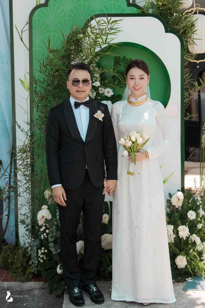 'Bóc giá' áo dài ăn hỏi của Phương Oanh: Không đắt giá bằng một item 30 triệu giúp cô được khen tinh tế