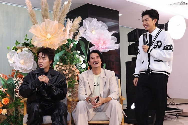 'Đệ nhất mưu sinh': Duy Khánh - Huy Khánh hé lộ khó khăn khi quay show không có kịch bản
