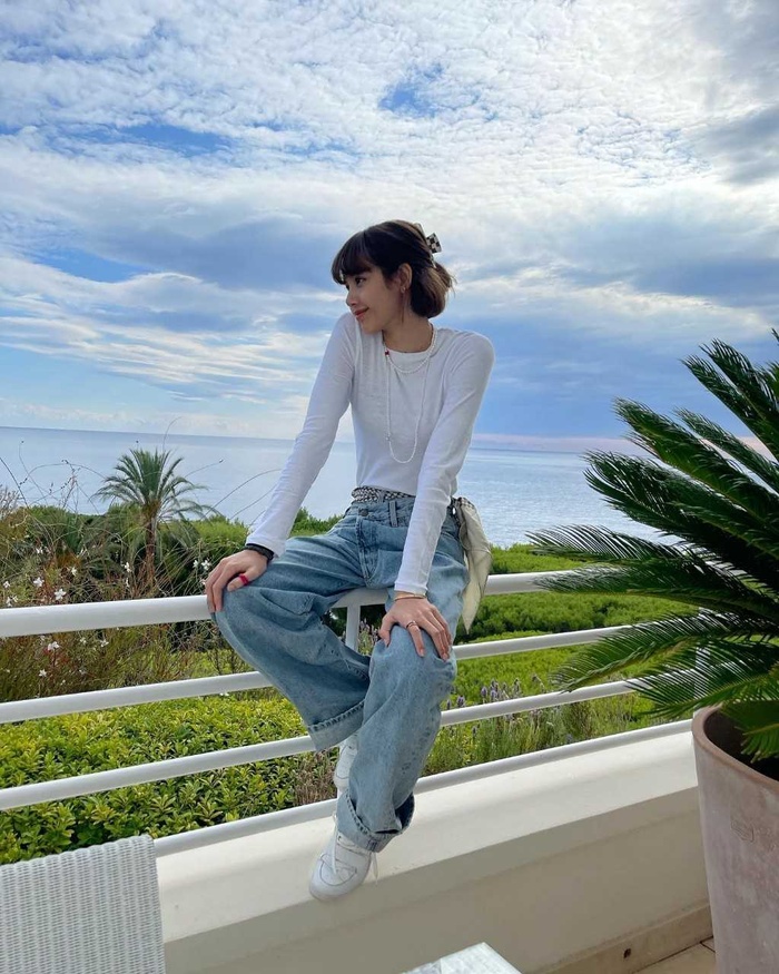 Học Lisa (BlackPink) loạt cách diện quần jeans sành điệu này, phong cách của chị em sẽ thăng hạng không ngừng