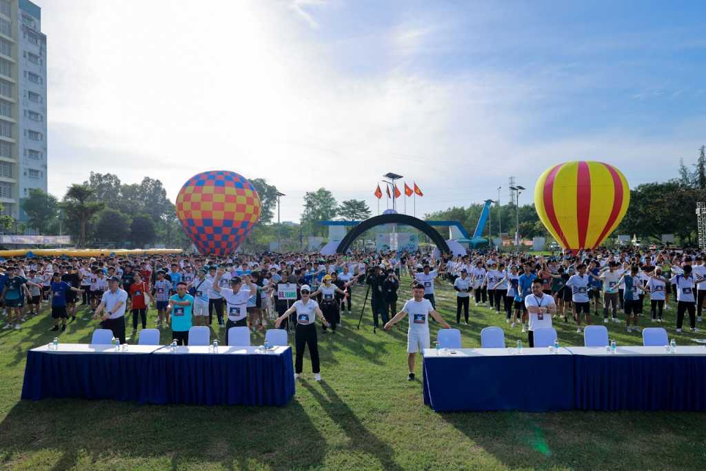 Acecook Việt Nam đồng hành cùng School Fest tạo sân chơi bổ ích cho cộng đồng sinh viên và trao tặng hàng nghìn phần quà hấp dẫn