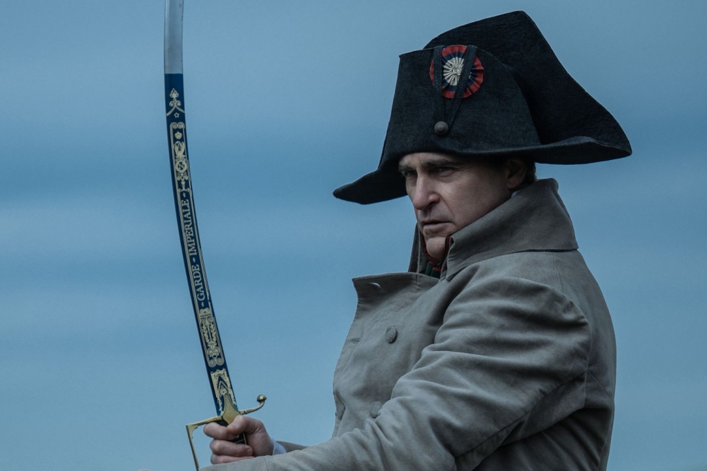 Napoléon trở thành 'gã đần' trong phim của Ridley Scott như thế nào?